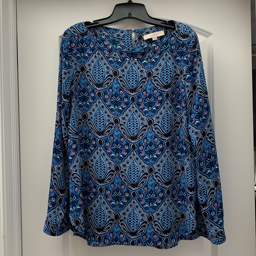Loft long sleeve blouse, good condition.